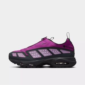 Women’s Nike Airmax SNDR GORE-TEX Sneakers NEW w/o box. Size 10. “Boldberry”